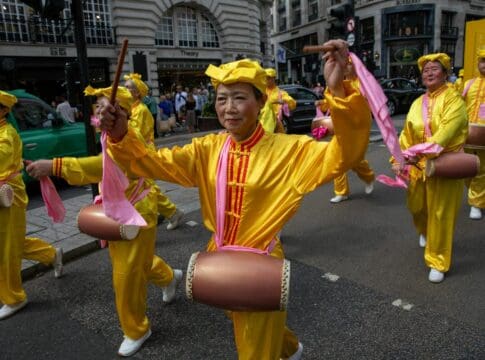 What is Falun Gong and why does the Chinese Communist Party want to suppress it?