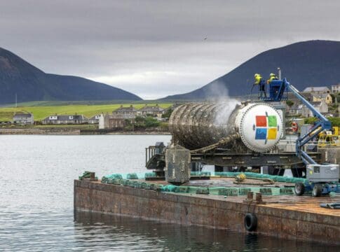 AI companies look to the ocean as a place to put more data centers