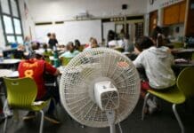 Mold and heat closed Pittsburgh-area schools – an expert explains the risks to kids