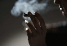 Nicotine pouches, vaping or cigarettes: Which nicotine product is actually the least harmful?